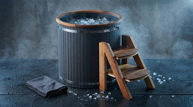 Cold Therapy 1 Person Ice Bath 118 Gallon Cold Plunge 37.5" X 33.25" — Lifestyle