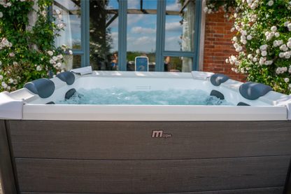 MSpa F-OS063W Oslo 6-Person Frame Series Hot Tub